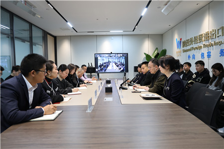 2月21日，進(jìn)出口公司傳達(dá)學(xué)習(xí)陜外集團(tuán)深化“三個年”活動暨“二次創(chuàng)業(yè)”推進(jìn)會精神。_副本.jpg